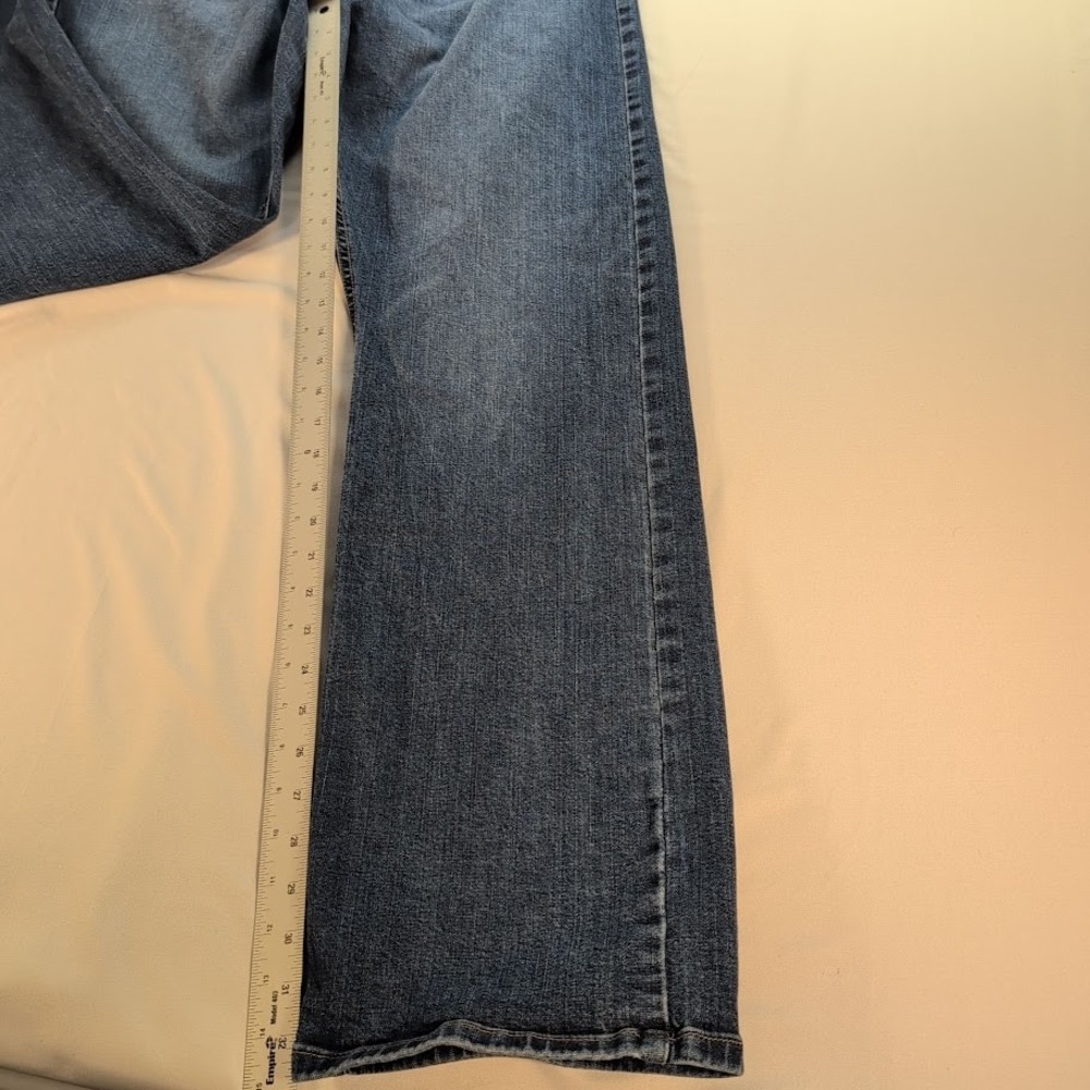 Wrangler Relaxed Boot Mens Jeans 36x34 Medium Wash Blue Denim Pants - Picture 2 of 7